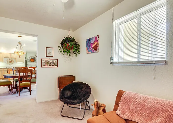 Walk To Downtown: Hideaway W/ Patio Ferienhaus Page